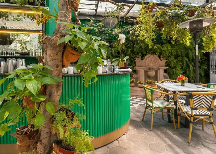 Orchid House 5*