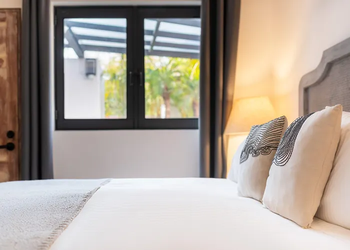 Orchid House Hotel