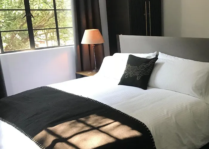 Orchid House Hotel